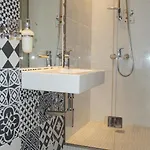 Apartment Quality Suite, Tranquility, Sea Views, Breeze